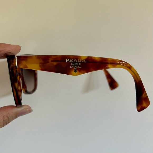 Prada Sunglasses NAK-6S1 - Picture 2 of 9